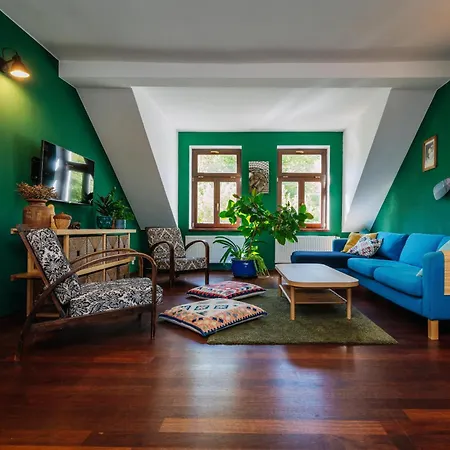 Sunny Apartment